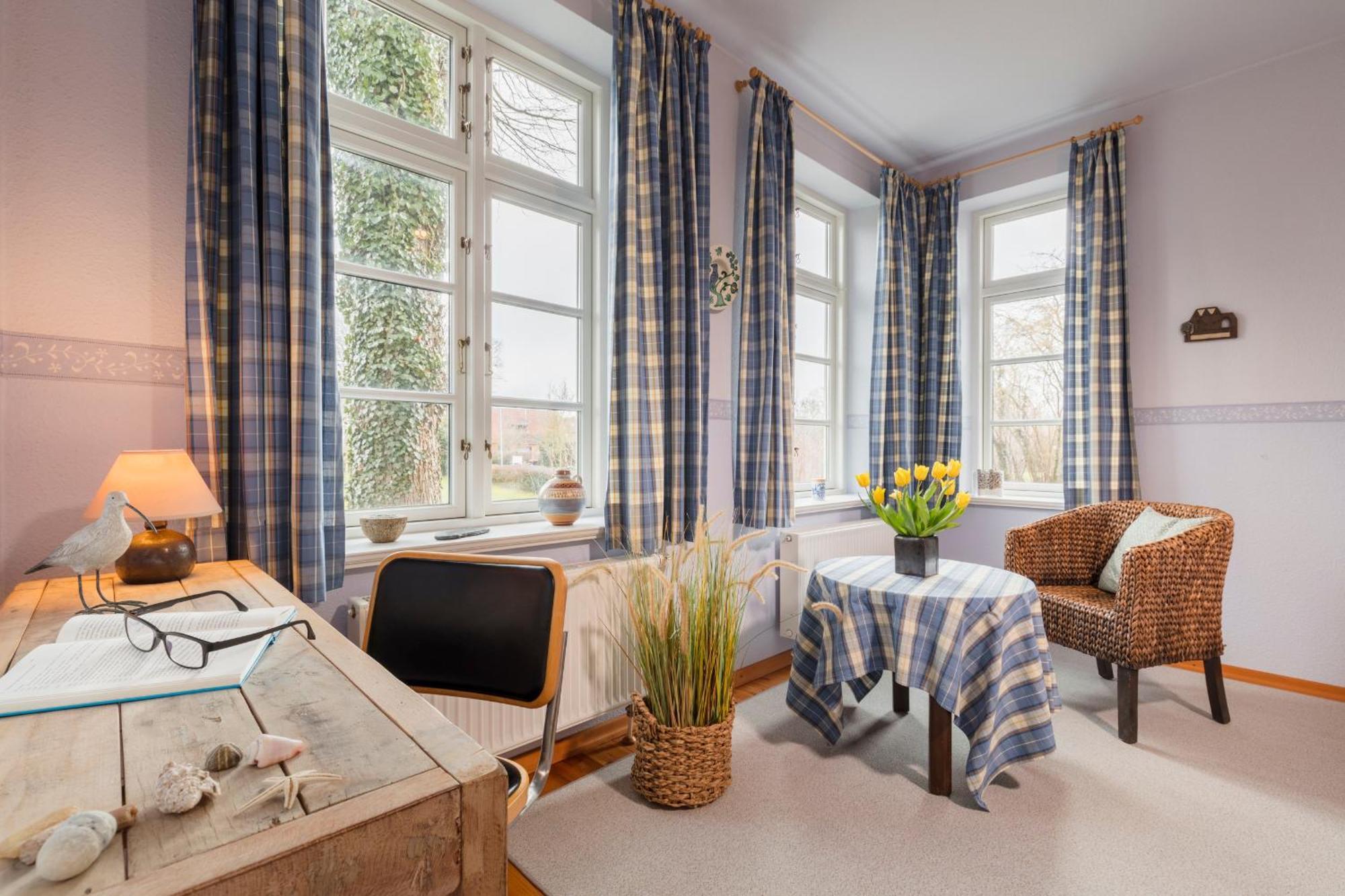 "Gaestehaus Summersby" - Natururlaub Mit Exklusivem Landhausflair Fehmarn Buitenkant foto